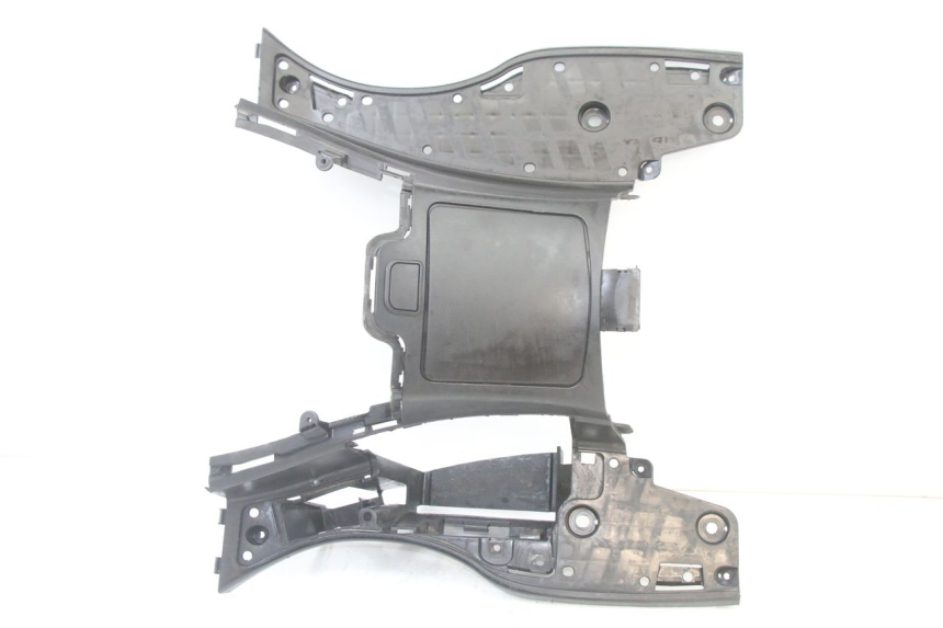 photo de VOETSTEUN SUZUKI BURGMAN 125 (2015 - 2017) - Detail van het onderdeel