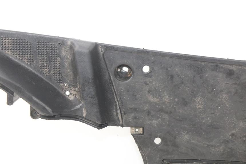 photo de VOETSTEUN BAOTIAN TRAVEL SPIRIT 50 (2010 - 2012) - Zoom op componenten