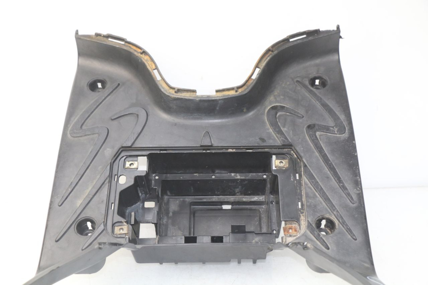 photo de VOETSTEUN PEUGEOT TWEET 125 (2010 - 2017) - Staat van het oppervlak