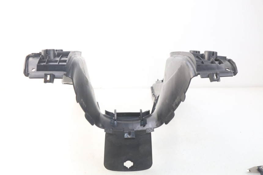 photo de VOETSTEUN SUZUKI UC EPICURO 125 (1999 - 2003) - Detail van het onderdeel