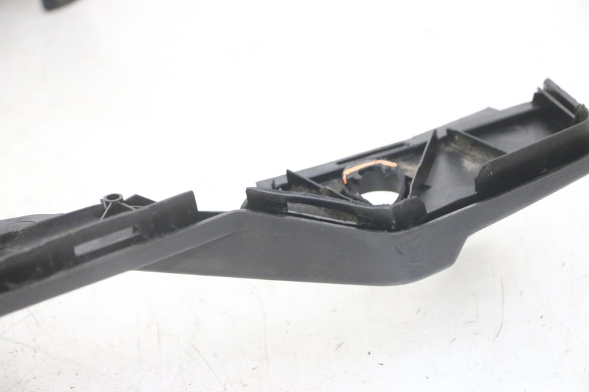 photo de VOETSTEUN PEUGEOT VIVACITY NEW 2T 50 (2008 - 2017) - Zoom op gebruiksstaat