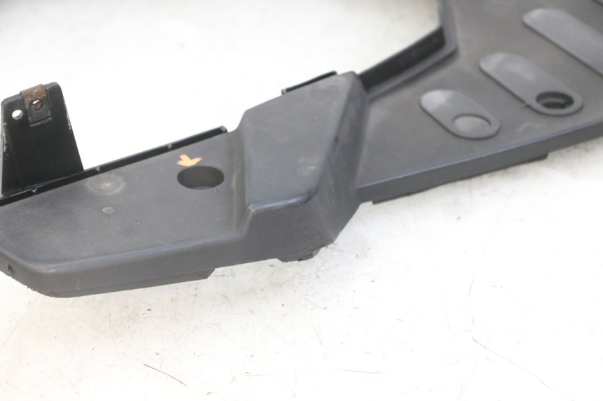 photo de VOETSTEUN PEUGEOT VIVACITY NEW 2T 50 (2008 - 2017) - Bevestigingspunten