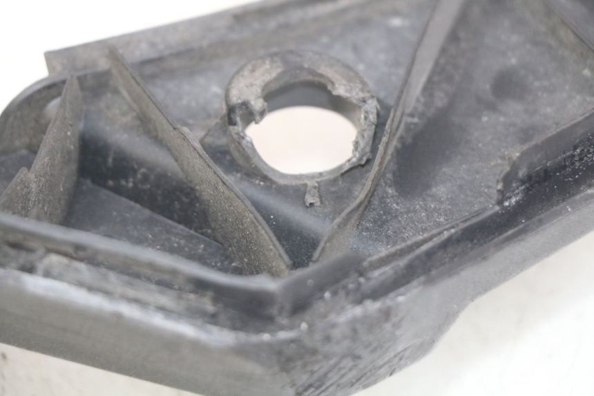 photo de VOETSTEUN PEUGEOT VIVACITY NEW 4T 50 (2008 - 2017) - Zoom op gebruiksstaat