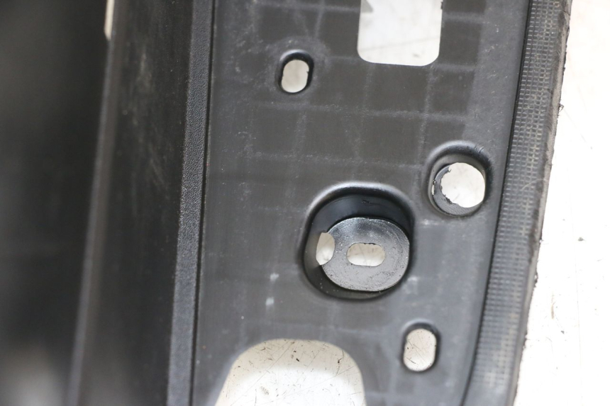 photo de VOETSTEUN YAMAHA XMAX X-MAX 125 (2006 - 2009) - Detail van het onderdeel