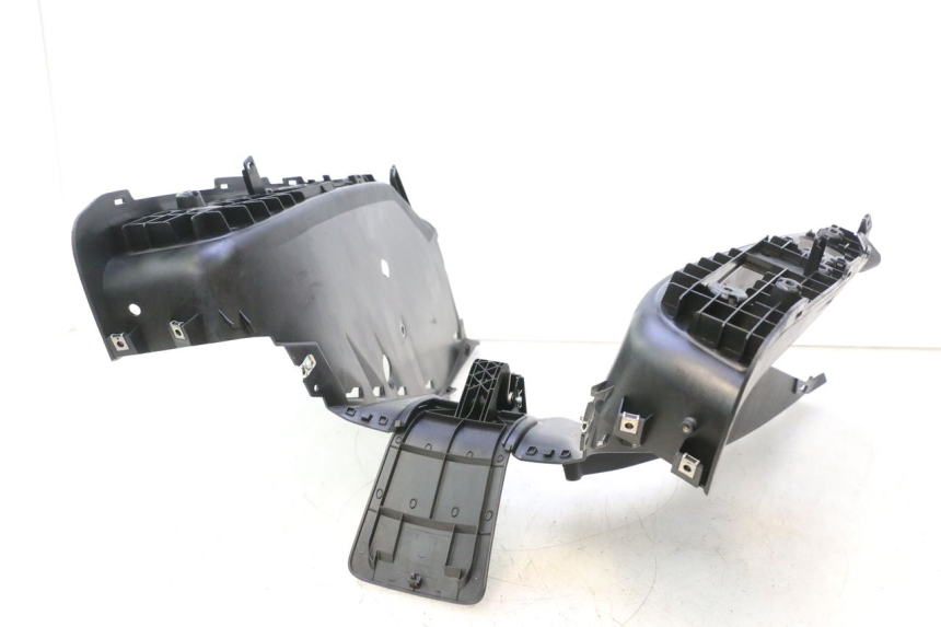 photo de VOETSTEUN YAMAHA X-MAX XMAX 125 (2010 - 2013) - Kenmerkende details