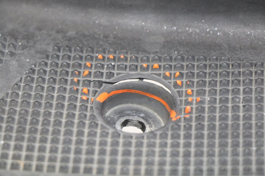 photo de VOETSTEUN YAMAHA YP MAJESTY 125 (1998 - 2001) - Kenmerkende details