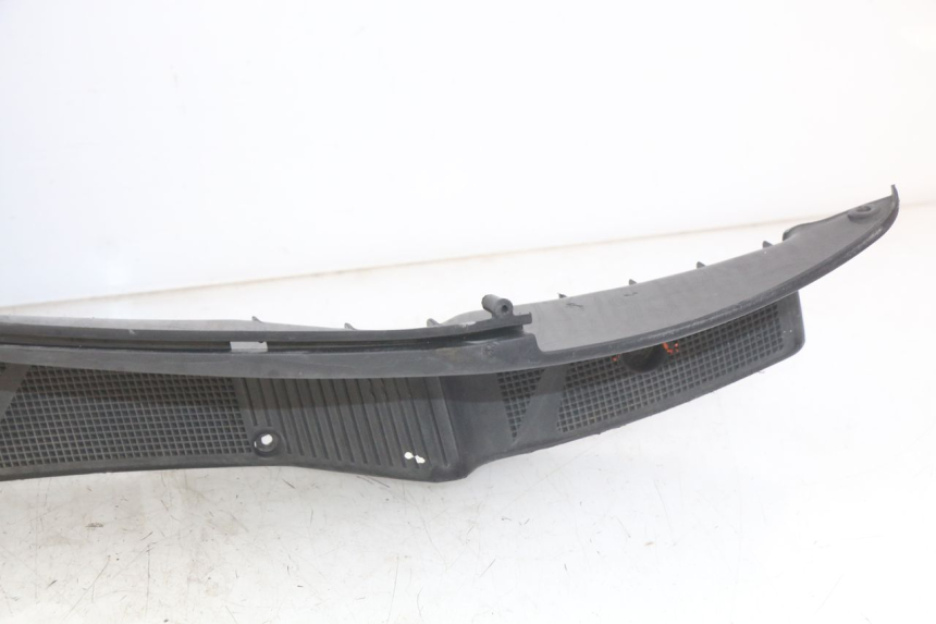 photo de VOETSTEUN YAMAHA YP MAJESTY 125 (1998 - 2001) - Zoom op componenten