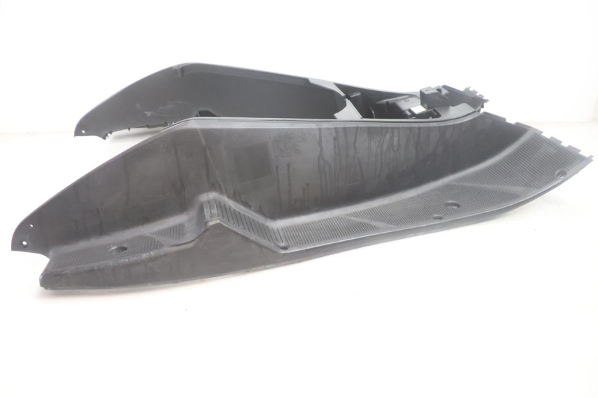 photo de VOETSTEUN YAMAHA YP MAJESTY 125 (2007 - 2010) - Bevestigingspunten