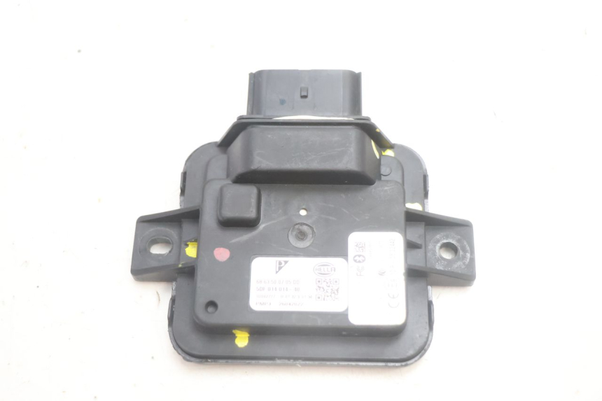 photo de INTERFACEMODULE PIAGGIO MP3 HPE 530 (2022 - 2026) - Andere kijkhoek