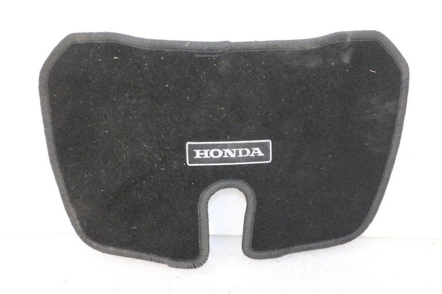 photo de KOFFERVLOERBEKLEDING HONDA ST PAN EUROPEAN 1300 (2002 - 2013) - Bevestigingspunten