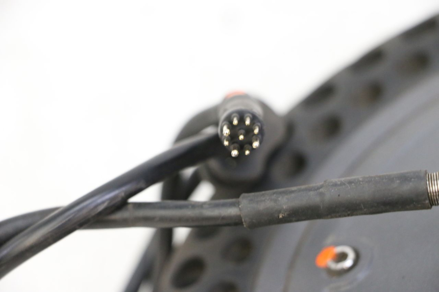 photo de MOTOR URBANGLIDE 100XS 1 - Gecontroleerd onderdeel