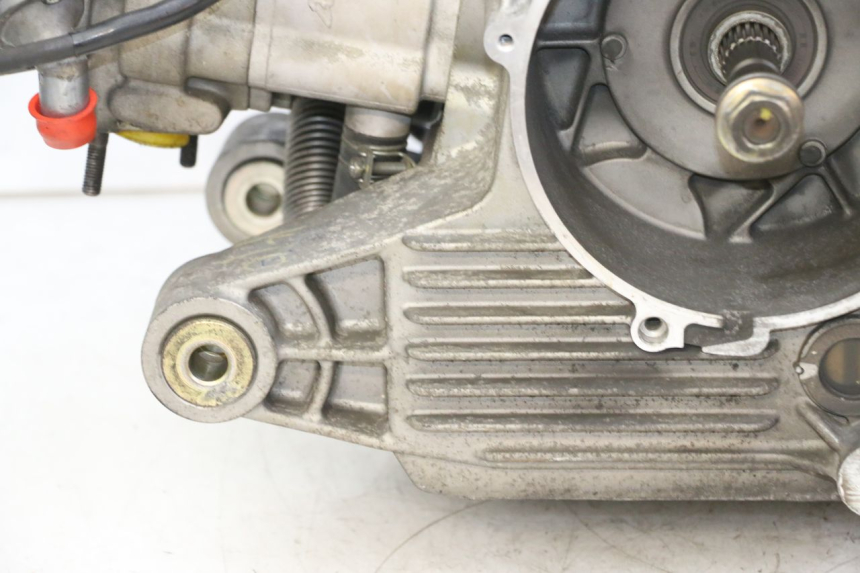 photo de MOTOR QUADRO 4 4D 350 (2015 - 2018) - Profielaanzicht