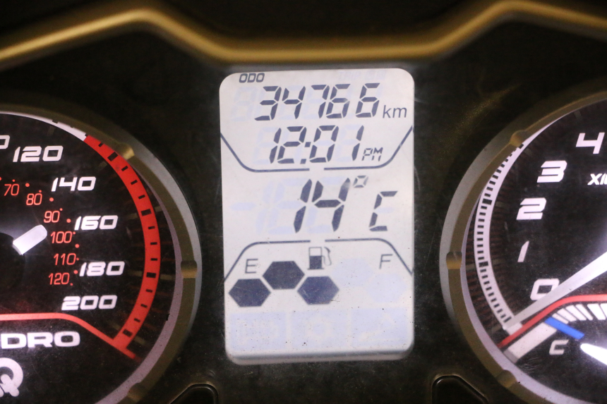 photo de MOTOR QUADRO 4 4D 350 (2015 - 2018) - Zoom op gebruiksstaat