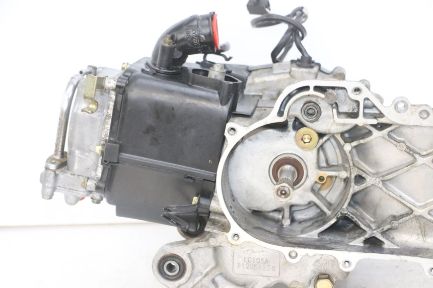 photo de MOTOR KYMCO AGILITY 4T 50 (2005 - 2018) - Alternatieve hoek