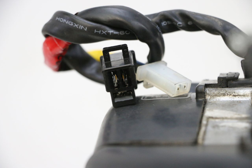 photo de MOTOR KYMCO AGILITY 4T 50 (2018 - 2022) - Zoom op componenten