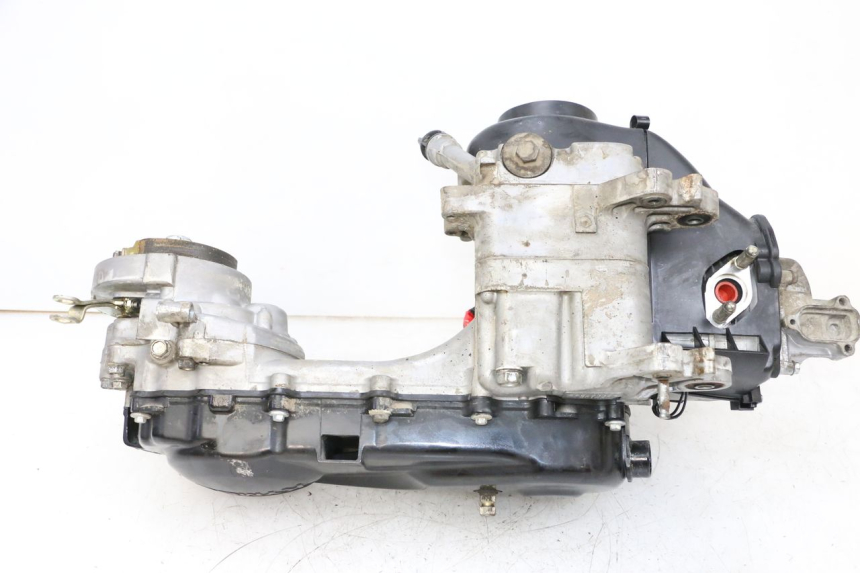 photo de MOTOR KYMCO AGILITY 4T 50 (2018 - 2022) - Andere kijkhoek