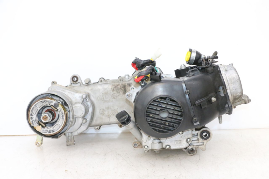 photo de MOTOR KYMCO AGILITY 4T 50 (2018 - 2022) - Markeringen en referenties