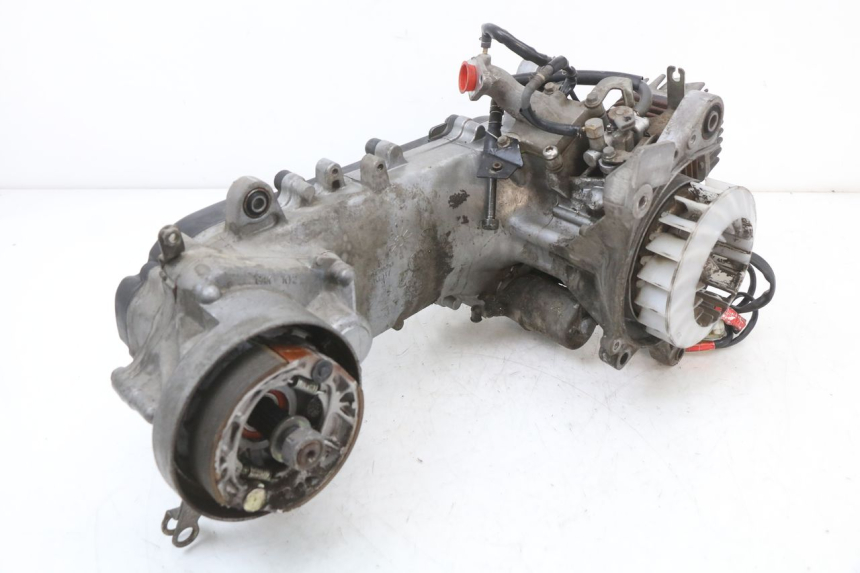 photo de MOTOR KYMCO AGILITY FR 2T 50 (2012 - 2017) - Gecontroleerd onderdeel