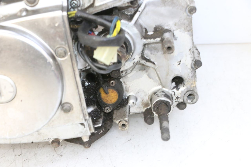 photo de MOTOR HYOSUNG GV AQUILA 125 (2000 - 2009) - Profielaanzicht