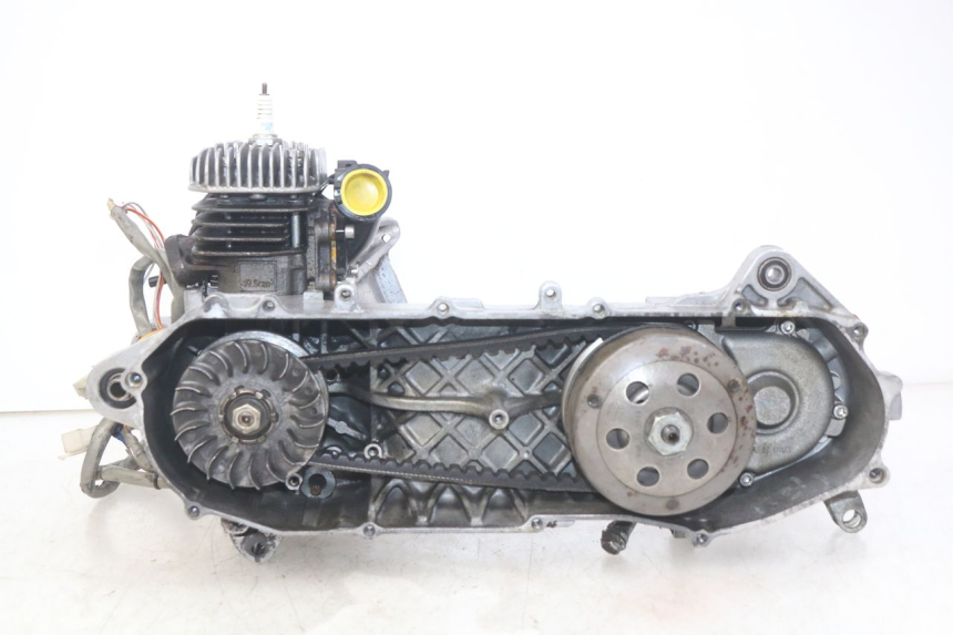 photo de MOTOR MBK BOOSTER SPIRIT 50 (2004 - 2017) - Hoofdaanzicht