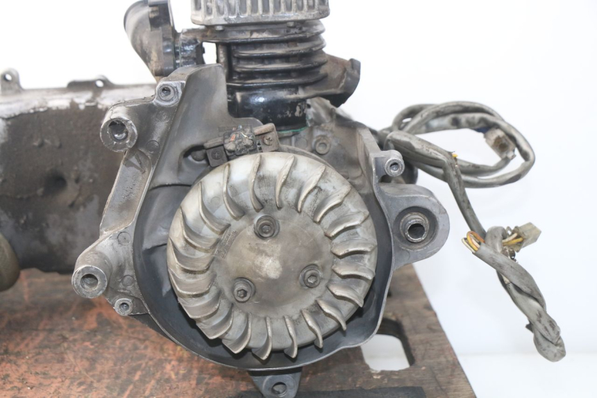 photo de MOTOR MBK BOOSTER SPIRIT NAKED 50 (2004 - 2017) - Productaanzicht