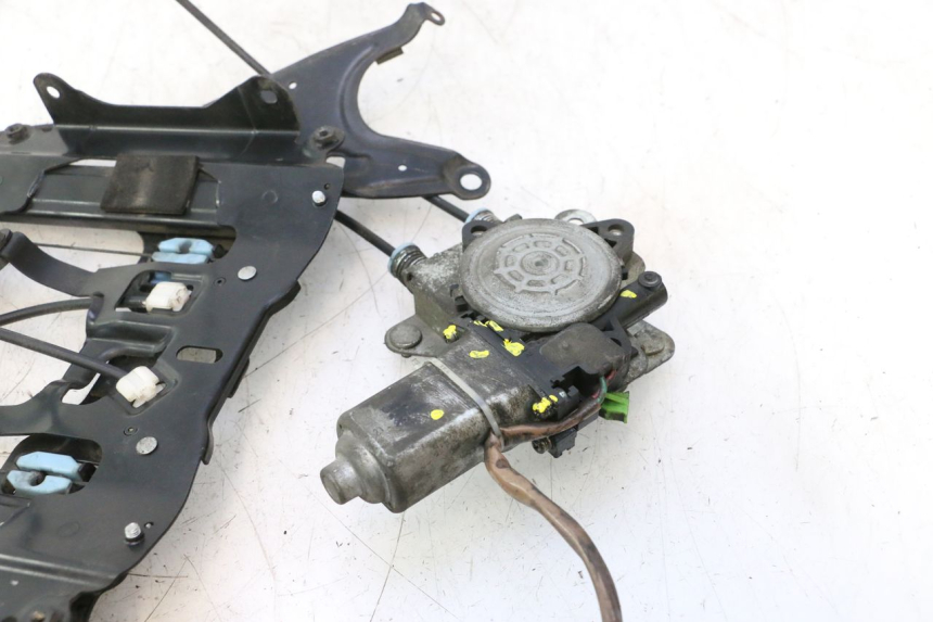 photo de BOL MOTOR SUZUKI BURGMAN EXECUTIVE ABS 650 (2006 - 2012) - Zoom op gebruiksstaat
