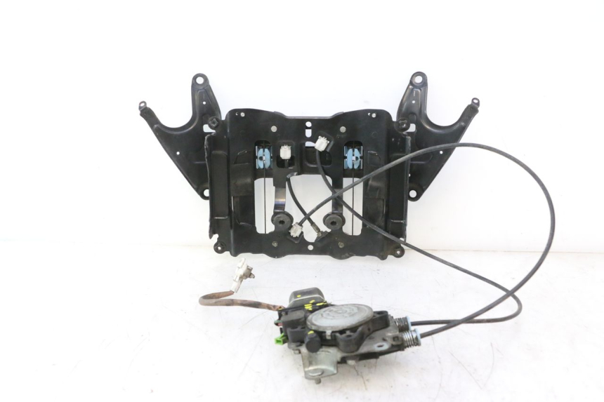 photo de BOL MOTOR SUZUKI BURGMAN EXECUTIVE ABS 650 (2006 - 2012) - Staat van het oppervlak