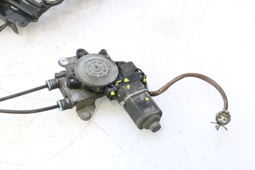photo de BOL MOTOR SUZUKI BURGMAN EXECUTIVE ABS 650 (2006 - 2012) - Markeringen en referenties