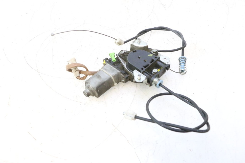 photo de BOL MOTOR SUZUKI BURGMAN EXECUTIVE ABS 650 (2006 - 2012) - Detail van het onderdeel