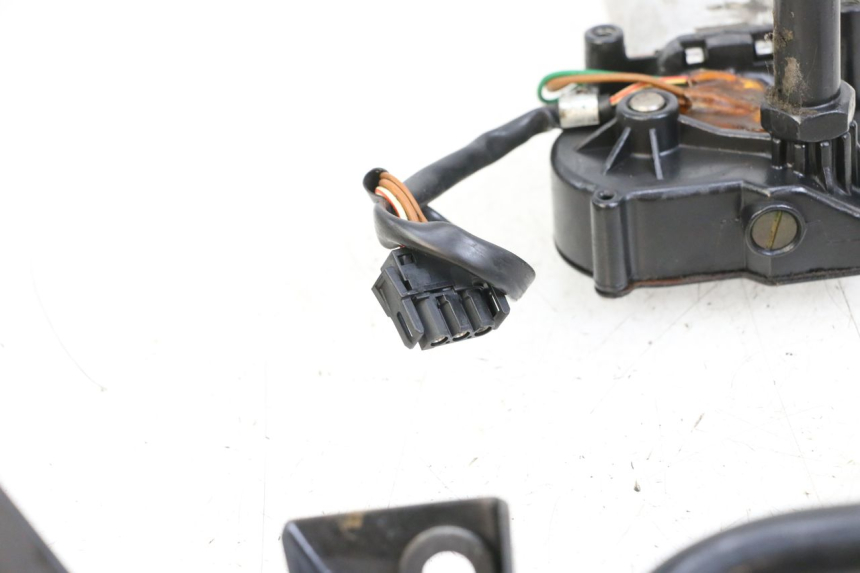 photo de BOL MOTOR BMW C1 125 (2000 - 2003) - Technische close-up