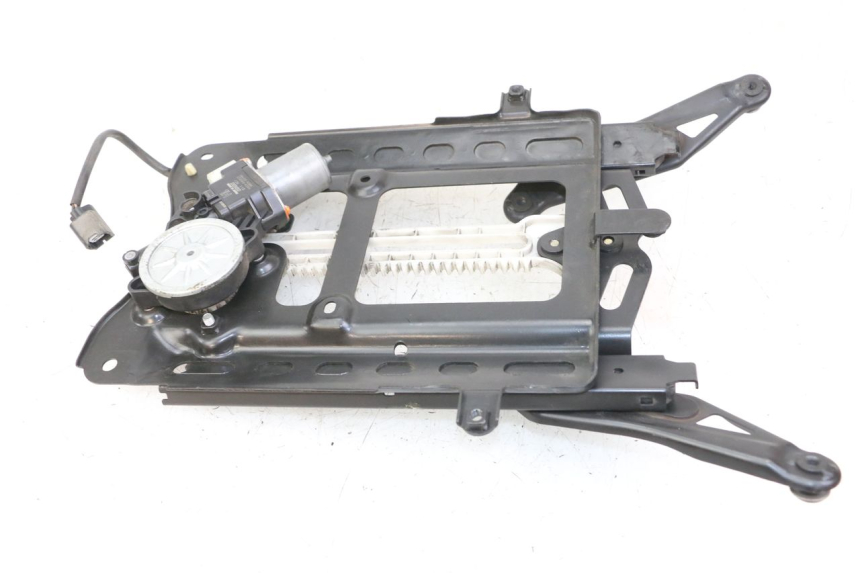 photo de BOL MOTOR HONDA FORZA 125 (2021 - 2025) - Bevestigingspunten