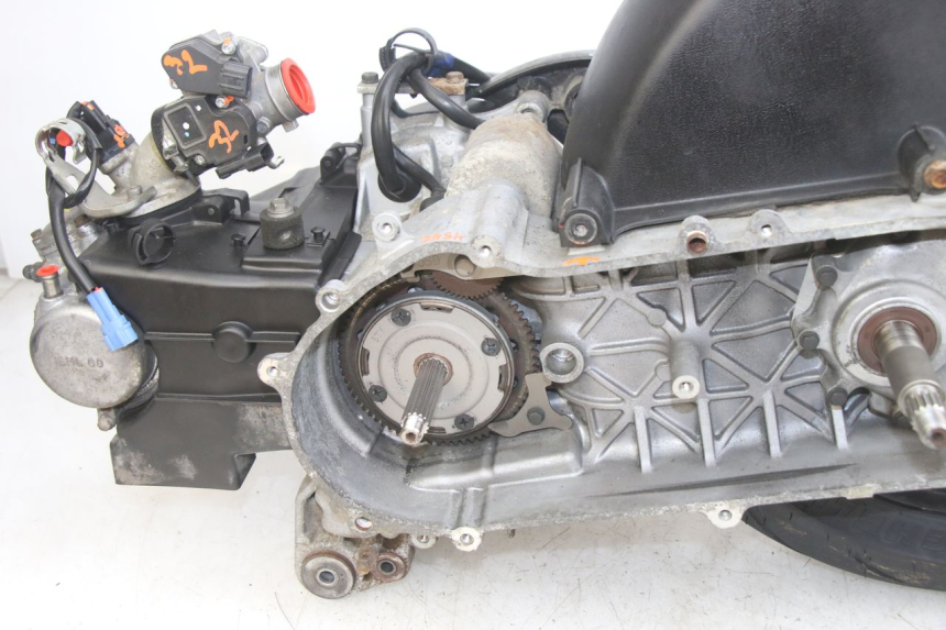 photo de MOTOR YAMAHA BW'S BWS 125 (2010 - 2013) - Zoom op kwaliteit