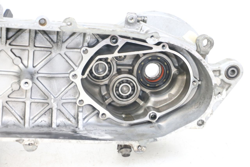 photo de MOTOR YAMAHA BW'S BWS 125 (2010 - 2013) - Zoom op componenten