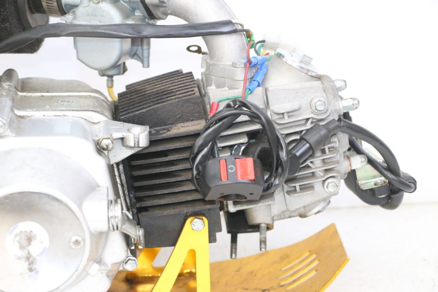 photo de MOTOR CCR DIRT BIKE 110 - Profielaanzicht