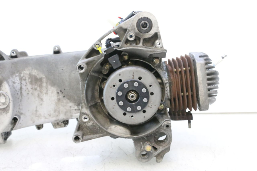 photo de MOTOR PEUGEOT CITYSTAR 2T 50 (2018 - 2021) - Alternatieve hoek