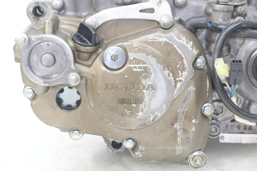 photo de MOTOR HONDA CRF CR-F 450 (2005 - 2008) - Focus op structuur