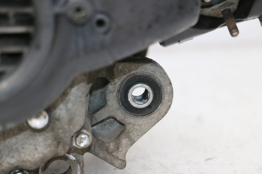 photo de MOTOR SYM CROX 4T 50 (2016 - 2023) - Zoom op componenten