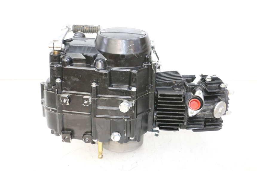 photo de MOTOR LONCIN DIRT BIKE 125 - Staat van het oppervlak