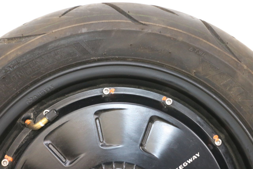 photo de MOTOR SEGWAY NINEBOT E125S 1 (2022 - 2026) - Markeringen en referenties