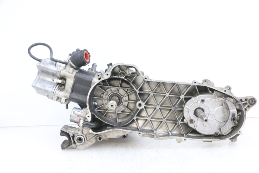 photo de MOTOR PEUGEOT ELYSEO 125 (1999 - 2004) - Hoofdaanzicht