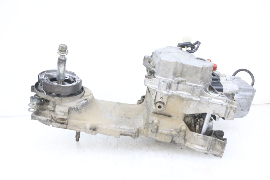 photo de MOTOR PEUGEOT ELYSEO 125 (1999 - 2004) - Detail van het onderdeel