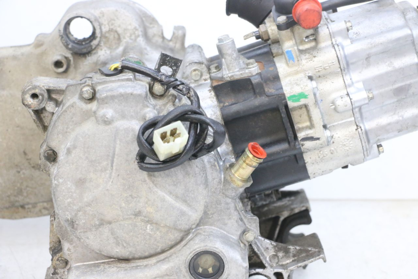 photo de MOTOR PEUGEOT ELYSEO 125 (1999 - 2004) - Markeringen en referenties