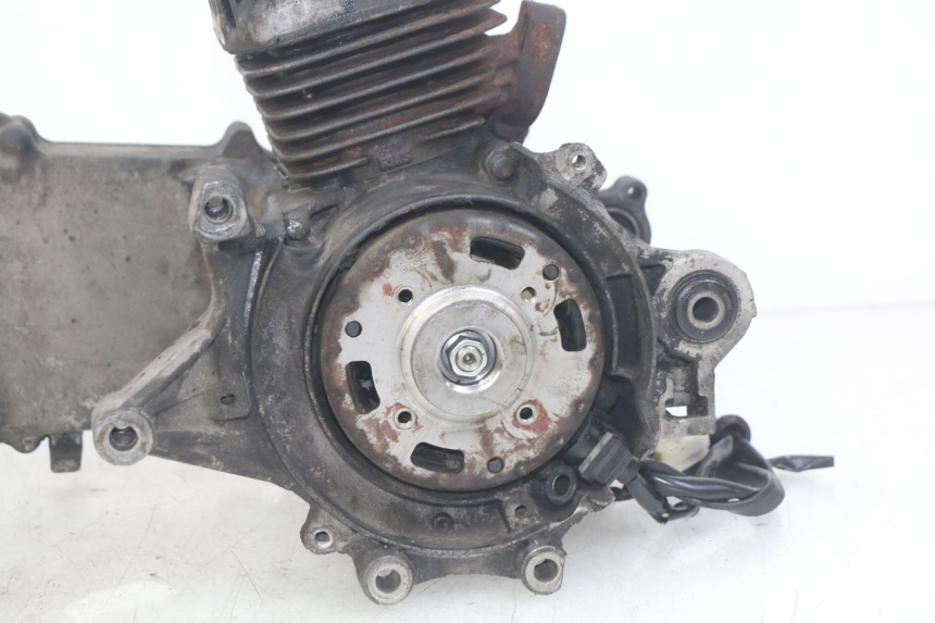 photo de MOTOR PEUGEOT ELYSTAR 50 (2002 - 2014) - Bevestigingspunten