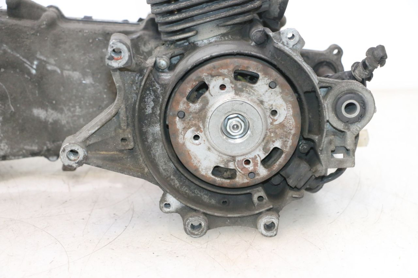 photo de MOTOR PEUGEOT ELYSTAR 50 (2002 - 2014) - Kenmerkende details