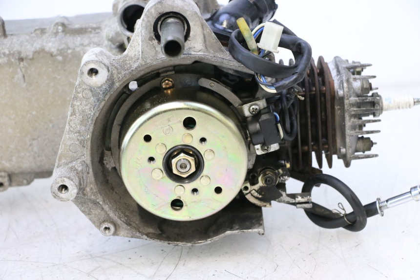 photo de MOTOR KEEWAY F-ACT NAKED 50 (2009 - 2014) - Markeringen en referenties