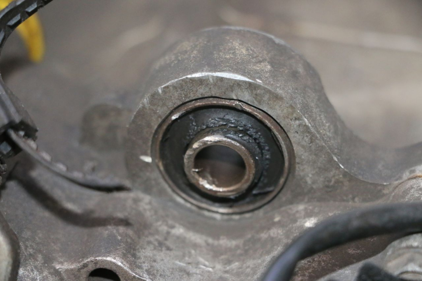 photo de MOTOR HONDA FES PANTHEON 125 (2003 - 2007) - Bevestigingspunten