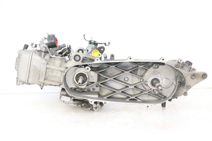 photo de MOTOR HONDA FES S-WING SWING ABS 125 (2007 - 2015) - Hoofdaanzicht