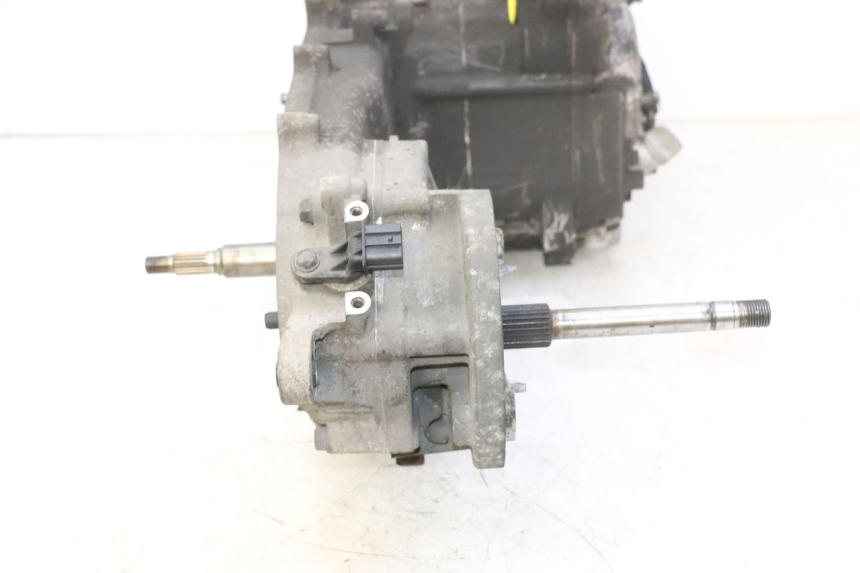 photo de MOTOR HONDA FES S-WING SWING ABS 125 (2007 - 2015) - Kenmerkende details