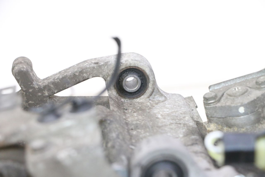 photo de MOTOR HONDA FES S-WING SWING ABS 125 (2007 - 2015) - Staat van het oppervlak