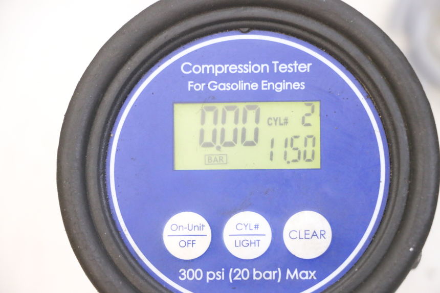 photo de MOTOR YAMAHA FJR ABS 1300 (2006 - 2012) - Bevestigingspunten